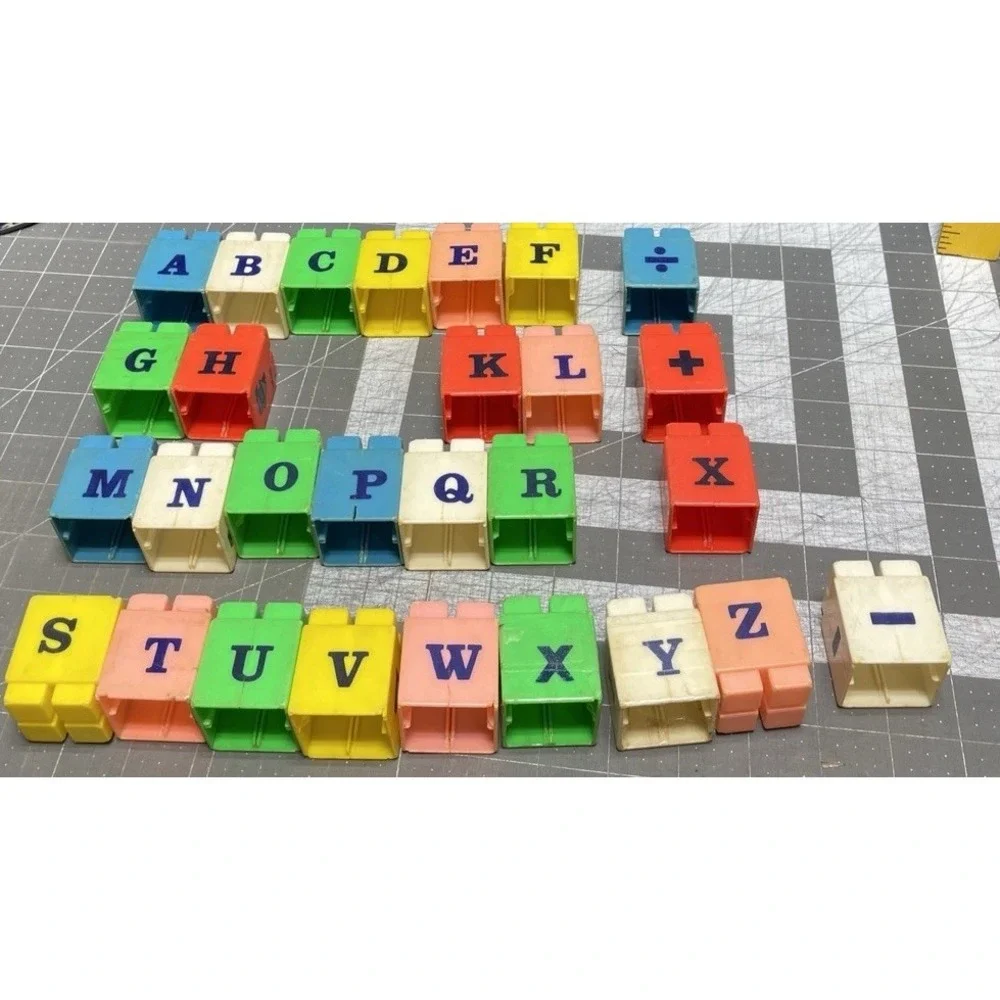 Set of 28 Plastic Blocks 4 sided‎ Puzzle ABC's Word